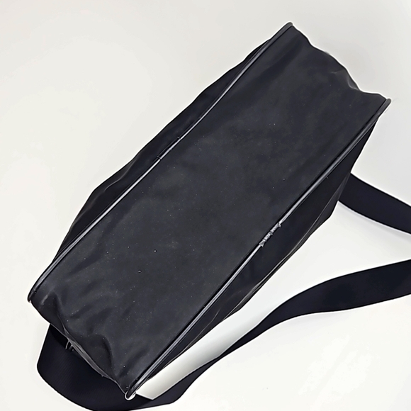 Authentic Prada Nero Tessuto Crossbody Bag - Picture 10 of 16